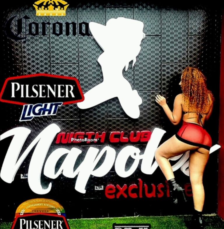 club napoles 2 768x784